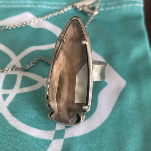 Kendra Scott Smokey Pearl Necklace and adjustable Ring - Picture 6 of 8